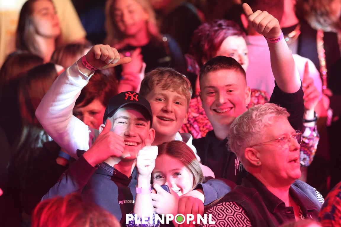 Publiek Zondag DEEL 2       (21)